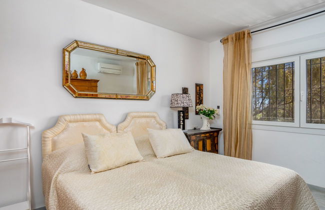 4 bedroom House in Benalmádena with private pool and garden - Photo 11