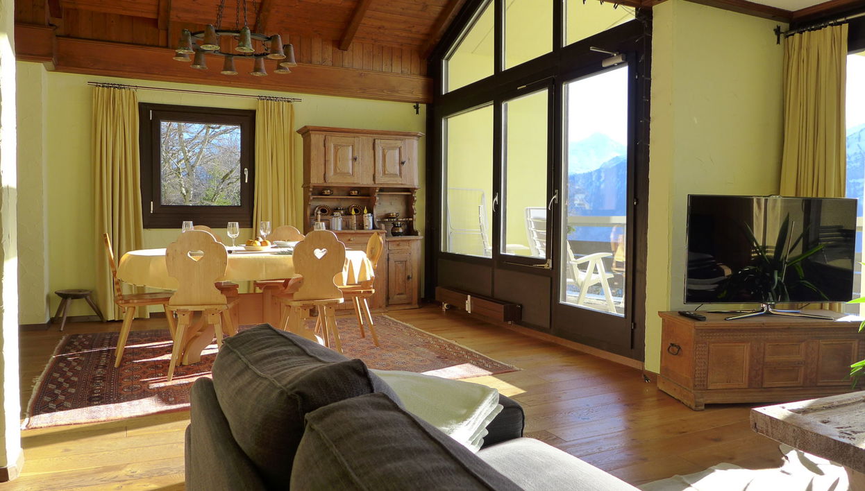 4 bedroom Apartment in Beatenberg with swimming pool and garden - Photo 1