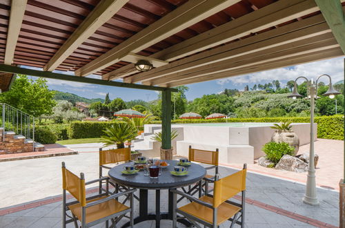 Foto 4 - Haus mit 3 Schlafzimmern in Camaiore mit privater pool und garten
