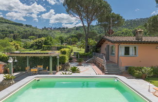 Foto 1 - Casa con 3 camere da letto a Camaiore con piscina privata e giardino