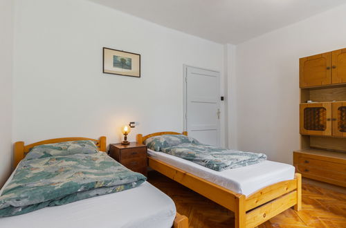 Foto 13 - Casa de 5 quartos em Balatonalmádi com jardim