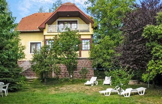 Foto 1 - Haus mit 5 Schlafzimmern in Balatonalmádi mit garten