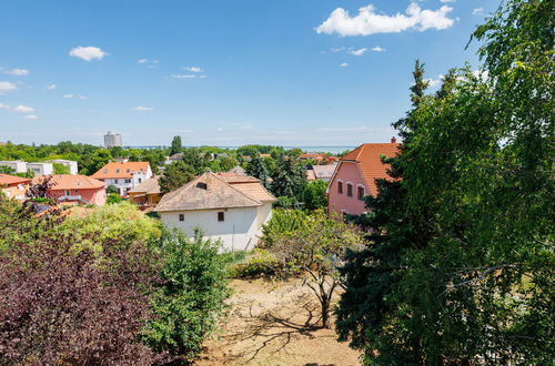 Foto 29 - Casa de 5 quartos em Balatonalmádi com jardim
