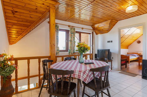 Foto 16 - Casa de 5 quartos em Balatonalmádi com jardim