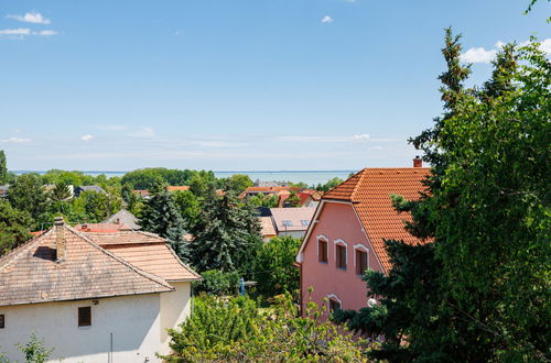 Foto 28 - Casa de 5 quartos em Balatonalmádi com jardim