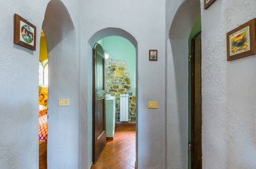 Photo 20 - 2 bedroom House in San Casciano in Val di Pesa with swimming pool and garden