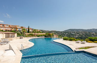 Photo 3 - Appartement de 2 chambres à Roquebrune-sur-Argens avec piscine et jardin