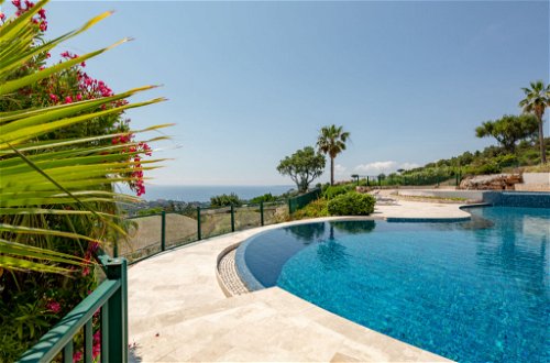 Foto 22 - Apartamento de 2 habitaciones en Roquebrune-sur-Argens con piscina privada y vistas al mar