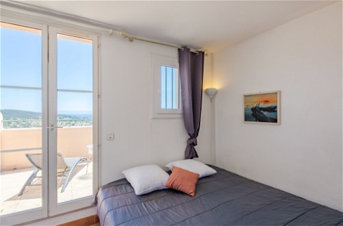 Foto 12 - Apartment mit 2 Schlafzimmern in Roquebrune-sur-Argens mit privater pool und blick aufs meer
