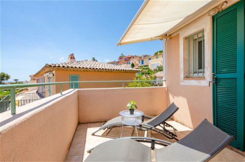 Foto 13 - Apartamento de 2 quartos em Roquebrune-sur-Argens com piscina privada e vistas do mar