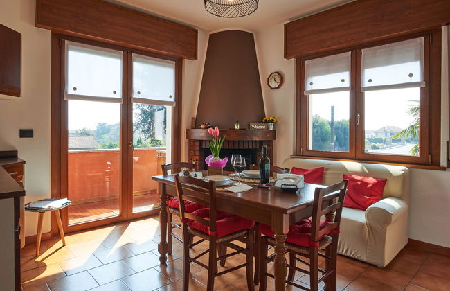 Apartamento de 3 quartos em Dongo com jardim e terraço - Foto 4