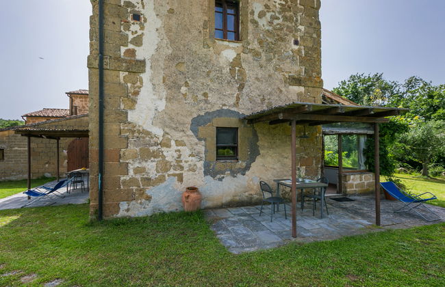 Apartamento de 1 quarto em Sorano com piscina e jardim - Foto 14
