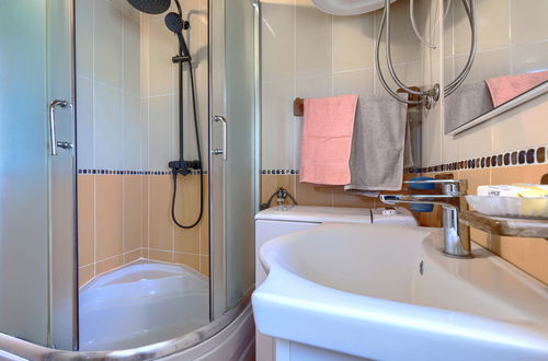Foto 18 - Haus mit 1 Schlafzimmer in Marčana mit schwimmbad und garten