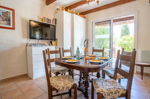 Photo 7 - Maison de 2 chambres à Saint-Cyr-sur-Mer avec jardin et terrasse