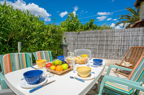 Photo 2 - Appartement de 2 chambres à Saint-Cyr-sur-Mer avec jardin et terrasse