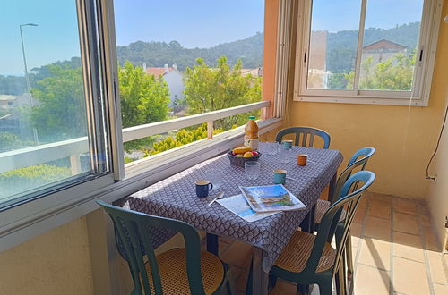 Photo 13 - 1 bedroom Apartment in Saint-Raphaël with swimming pool
