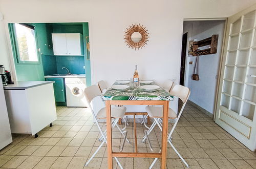 Photo 6 - 1 bedroom Apartment in Saint-Raphaël with swimming pool