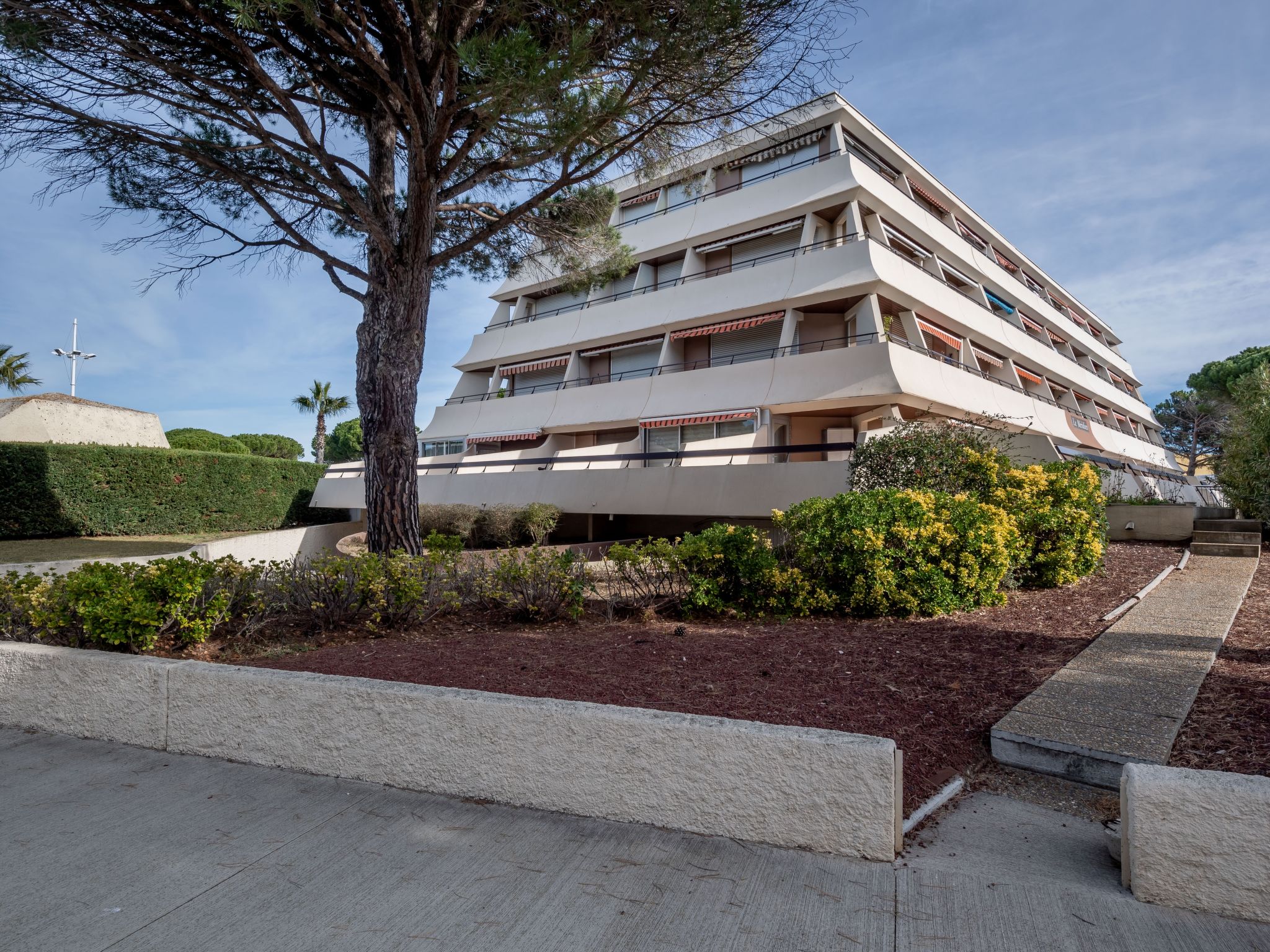 Foto 12 - Apartamento de 1 habitación en Le Grau-du-Roi con terraza y vistas al mar