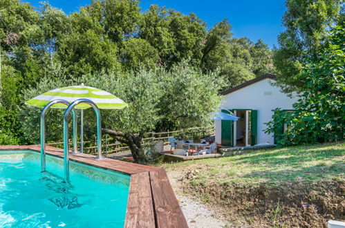 Foto 4 - Casa con 3 camere da letto a Rosignano Marittimo con piscina privata e vista mare