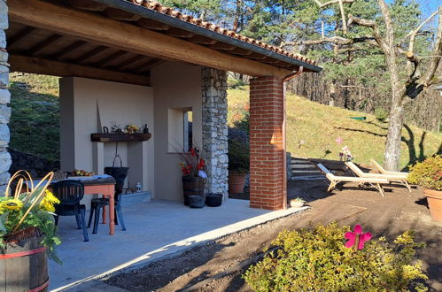 Foto 46 - Casa con 3 camere da letto a Molazzana con piscina e giardino