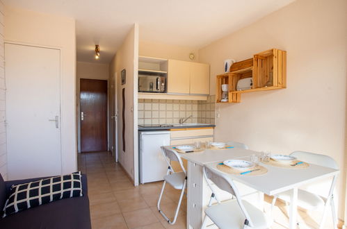 Foto 3 - Apartamento em Bormes-les-Mimosas com piscina e jardim