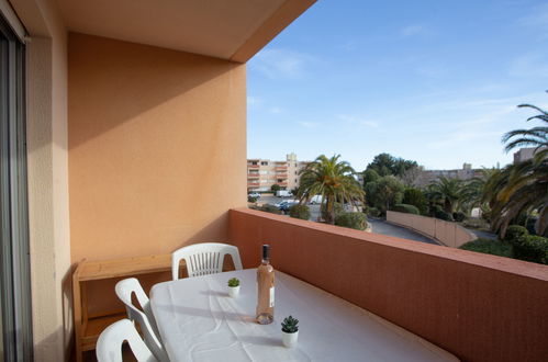 Photo 15 - Apartment in Bormes-les-Mimosas with swimming pool and garden