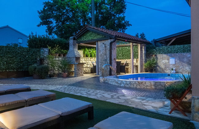 Casa de 4 quartos em Dobrinj com piscina privada e jardim - Foto 31