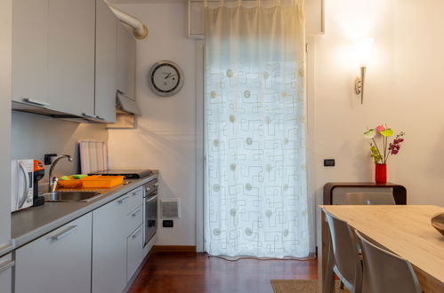 Foto 9 - Apartamento de 1 quarto em Milão com jardim