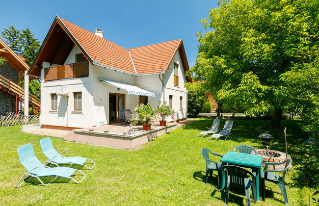 Apartamento de 2 quartos em Balatonakali com jardim - Foto 1