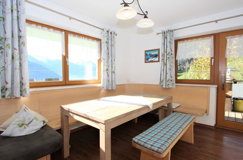 Foto 18 - Appartamento con 3 camere da letto a Zellberg con terrazza e vista sulle montagne