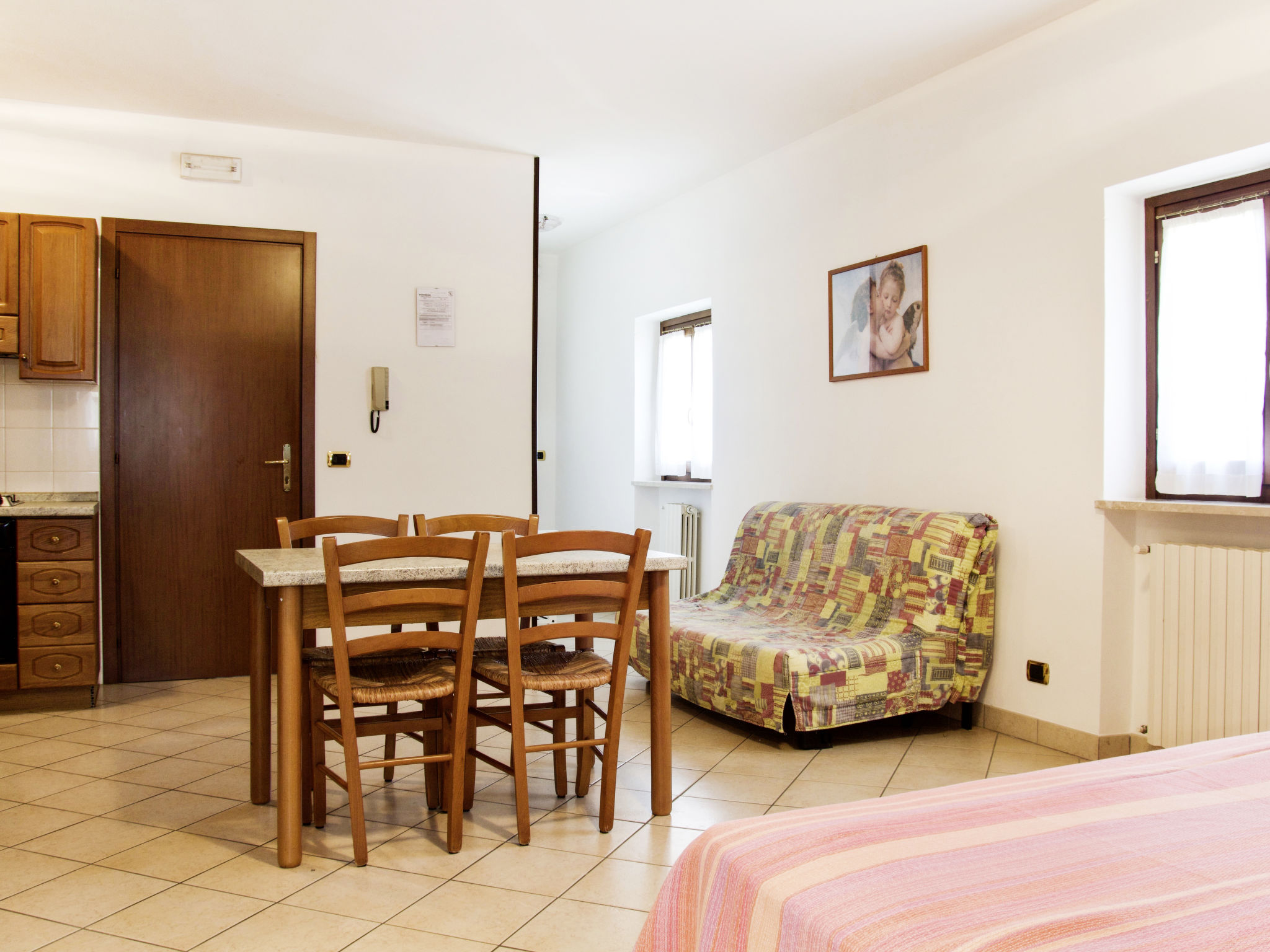 Foto 9 - Apartment mit 1 Schlafzimmer in Bardolino mit schwimmbad und blick auf die berge