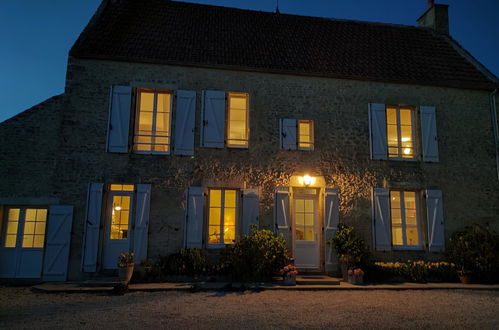 Foto 1 - Casa de 3 quartos em Longues-sur-Mer com jardim e vistas do mar