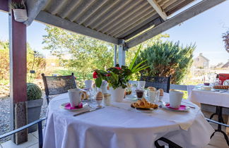 Foto 2 - Casa con 3 camere da letto a Longues-sur-Mer con giardino e terrazza