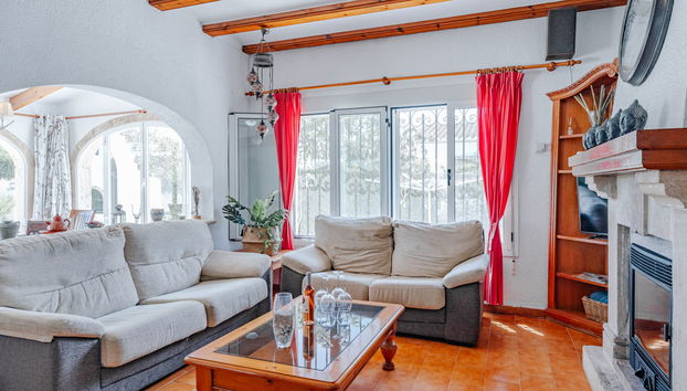 Casa de 4 habitaciones en Jávea con piscina privada y jardín - Foto 4