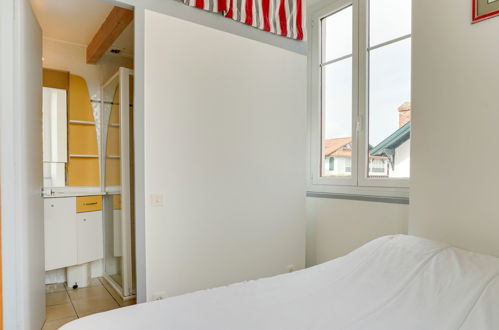 Foto 17 - Apartamento em Saint-Jean-de-Luz com vistas do mar