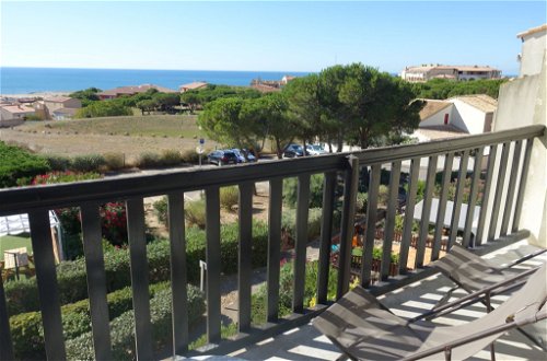 Photo 15 - 1 bedroom Apartment in Fleury with swimming pool and sea view