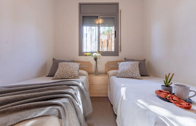 Casa de 4 quartos em Deltebre com piscina privada e jardim - Foto 15