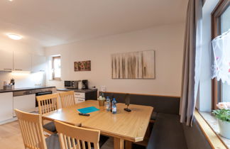 Photo 2 - 3 bedroom Apartment in Zell am See with terrace and mountain view