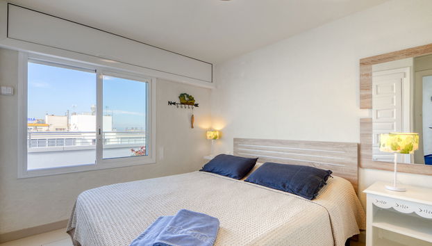 2 bedroom Apartment in Roses with swimming pool and garden - Photo 5