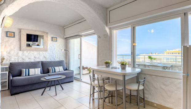 2 bedroom Apartment in Roses with swimming pool and garden - Photo 3