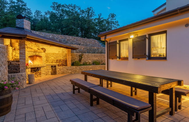 Casa de 7 quartos em Kastav com piscina privada e jardim - Foto 23
