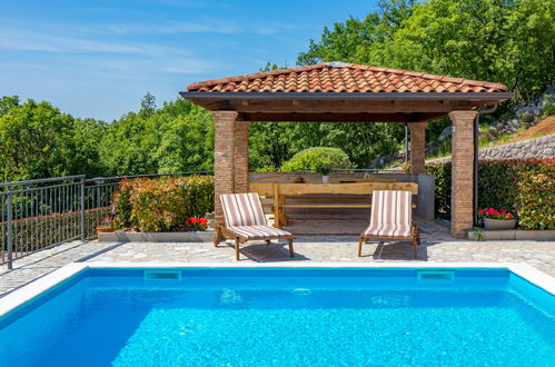 Photo 2 - Maison de 6 chambres à Kastav avec piscine privée et jardin