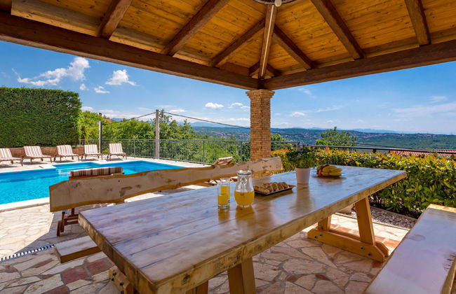Casa de 7 quartos em Kastav com piscina privada e jardim - Foto 13