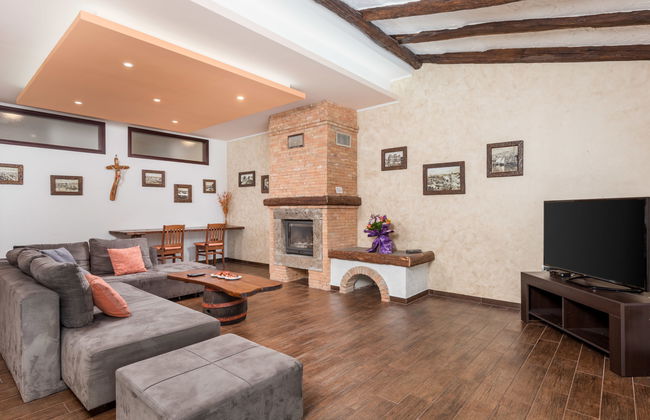 Casa de 7 quartos em Kastav com piscina privada e jardim - Foto 8