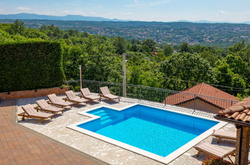 Foto 38 - Casa de 6 quartos em Kastav com piscina privada e jardim