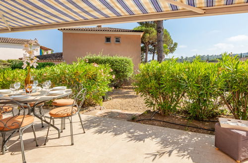 Foto 5 - Casa con 3 camere da letto a Roquebrune-sur-Argens con piscina e giardino