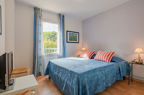Foto 11 - Casa con 3 camere da letto a Roquebrune-sur-Argens con piscina e giardino