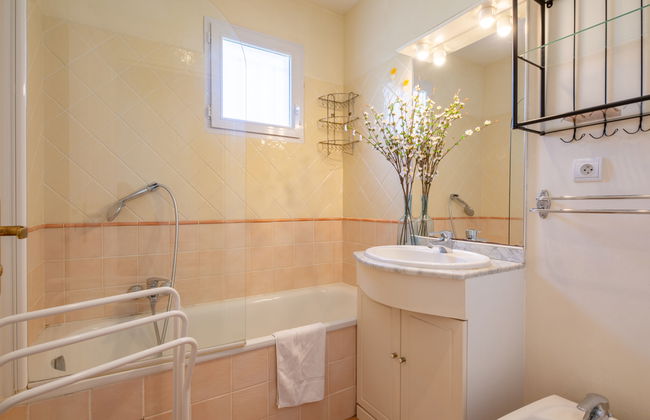 Casa de 4 quartos em Roquebrune-sur-Argens com piscina e jardim - Foto 16