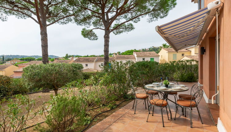 Foto 1 - Haus mit 3 Schlafzimmern in Roquebrune-sur-Argens mit schwimmbad und blick aufs meer