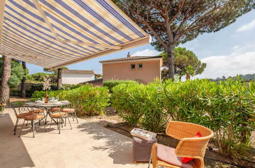 Foto 18 - Casa con 3 camere da letto a Roquebrune-sur-Argens con piscina e giardino